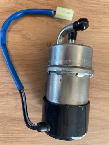 Pompe essence pour - pour, yamaha