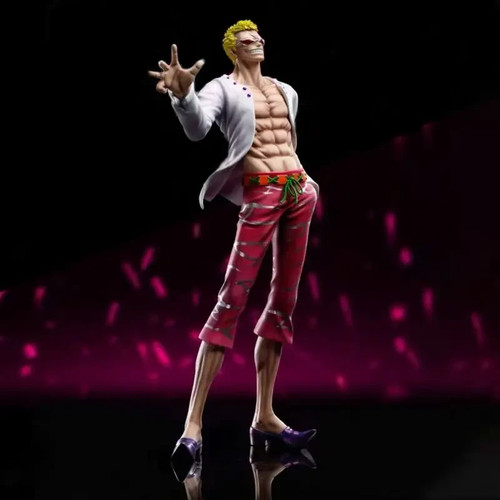 One piece figurine - one, donquixote