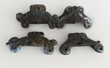 Antica stufa a legna in ghisa