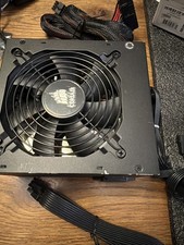 Alimentatore computer modulare