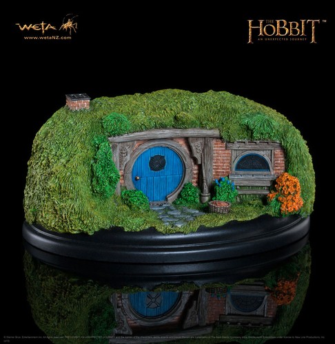 Hobbit statua - -,