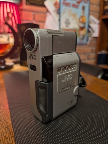 Videocamera minidv jvc - videocamera,