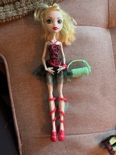 Monster High Dance Class -