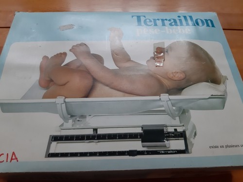 Bilancia pesa bambini
