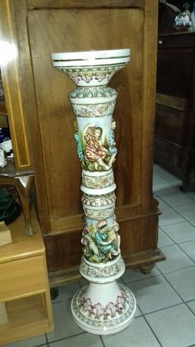 Capodimonte colonna porta - porta, vaso