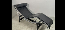 Chaise longue LC4 di Le Corbusier