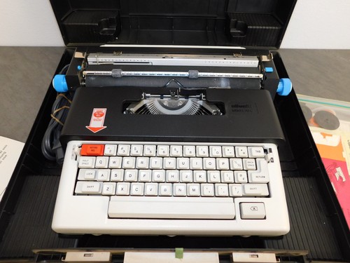 Macchina scrivere elettrica - macchina, da