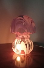 Lampada a fungo in vetro soffiato rosa bianco Murano -  design italiano anni 70