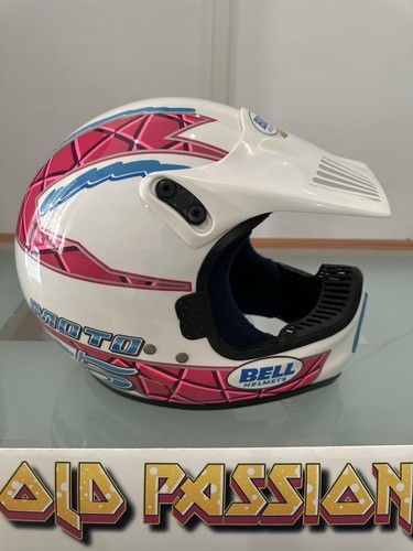 Bell moto helmet size 1 - moto,
