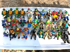 Lotto di 32 action figure TMNT