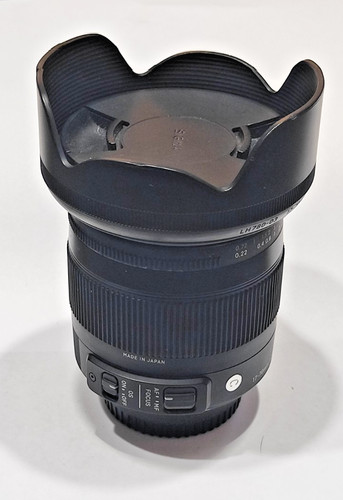 Sigma 70mm 4 - 17-70mm,