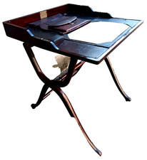 SCRITTOIO MILITARE DA CAMPO PIEGHEVOLE MOGANO VITTORIANO 1880/1900 H 70 L 61 X61