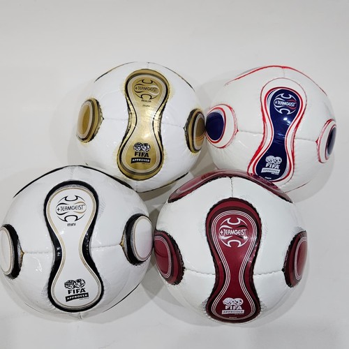 Adidas teamgeist fifa world - adidas,