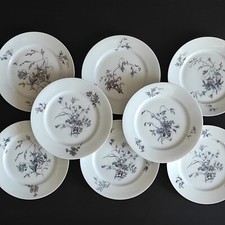 8 piatti antichi in porcellana