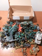 SOLDATINI ANNI 80 CON MEZZI MILITARI