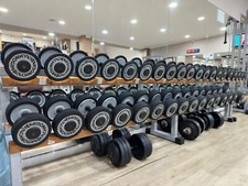 ATTREZZI PER SOLLEVAMENTO PESI TECHNOGYM