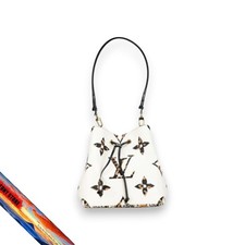 Louis Vuitton M44679 Monogram