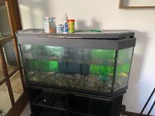 acquario per pesci usato, copertura superiore nera, 