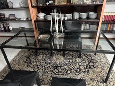 Tavolo Soggiorno Cristallo + 4 sedie in pelle nera