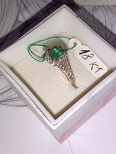 anello oro bianco 18kt con smeraldo e diamanti