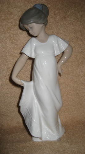 Statuina porcellana nao - statuina,