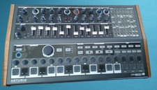 Arturia MINIBRUTE 2S | MIDI