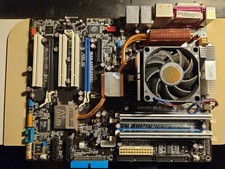 Asus A8N32-SLI Deluxe Socket