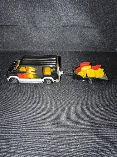 Majorette black devil van - devil,
