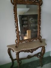 Consolle D'entrata Tutta Di Legno Con Relativo Specchio E Lampadario Abbinato 