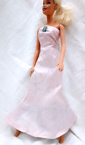 B564 barbie discover - barbie, the