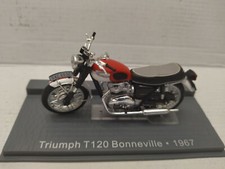 TRIUMPH T120 BONNEVILLE 1967 CLASSIC MOTO/BIKE 1:24 ALTAYA IXO