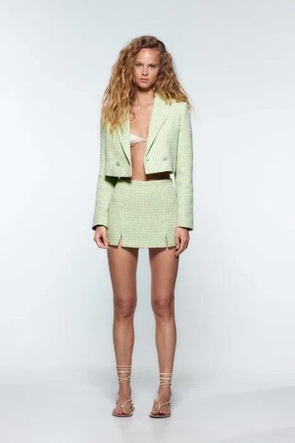 Zara mini boucle green skort