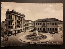 Barletta (Bari). Piazza
