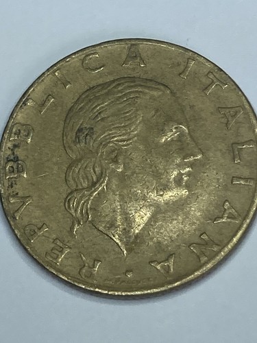 Italy 1980 200 lire - -,