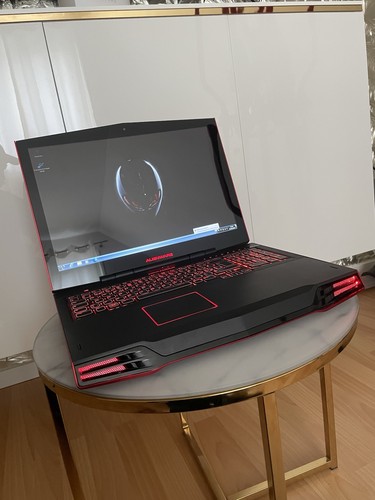 Alienware m17x nebula red - alienware,