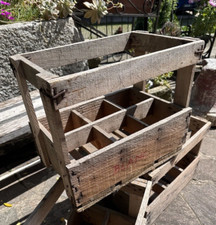 Vecchia cassetta in legno per