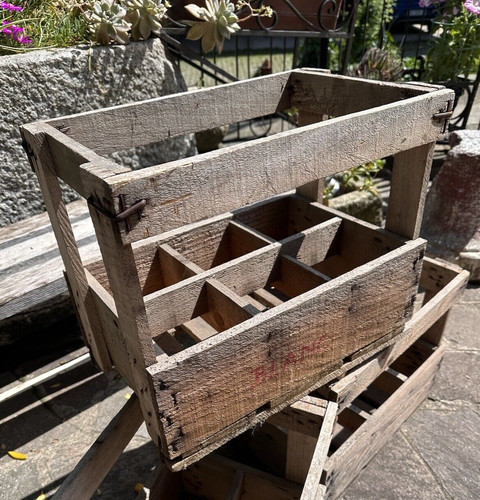 Vecchia cassetta legno per - in,