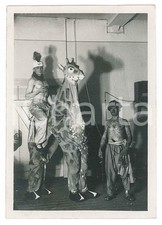1940 ca WW2 GERMANIA - CARNEVALE - Soldati in costume esotico *Foto 6x9 cm