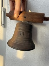 Grande campana antica n.18