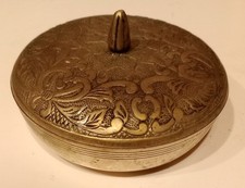 Oggetti d'arredo in metallo -