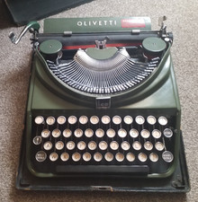 Vintage Olive Green Olivetti