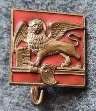 Kingdom italy badge - of,