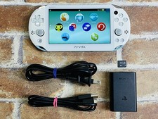 PS Vita blu chiaro bianco