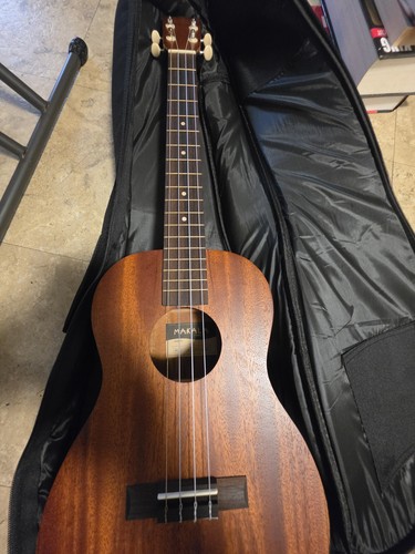 Ukulele baritono makala b - ukulele,