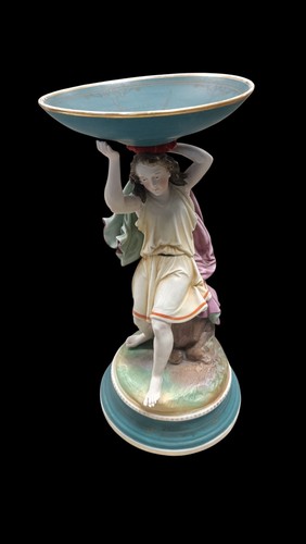 Alzata con figura - figura, in