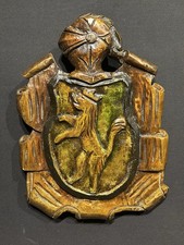 Stemma araldico in legno