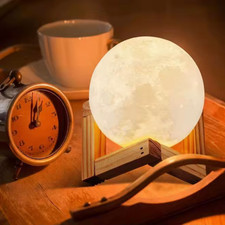 LAMPADA LUNA 3D LUCE CAMBIA