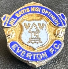 Spilla distintivo stemma club