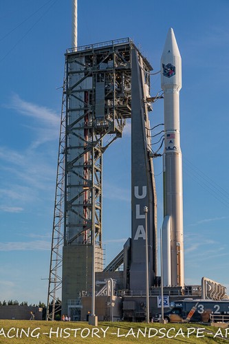 2022 aug 8x10 photo - photo, ula