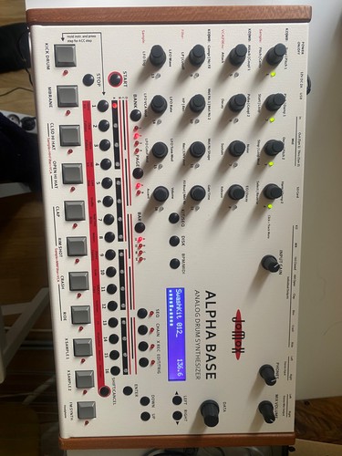 Jomox alpha base mk1 - alpha,